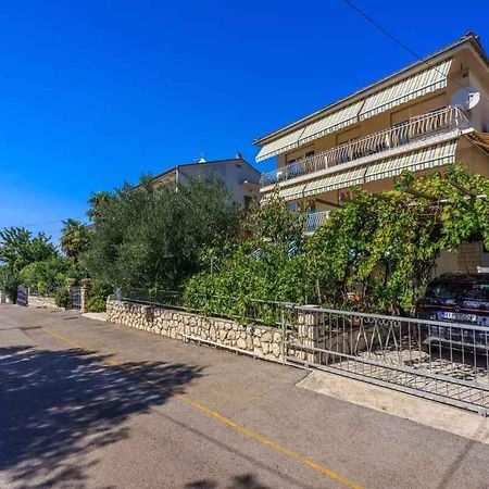 Four-Bedroom Apartment In Crikvenica II Екстериор снимка