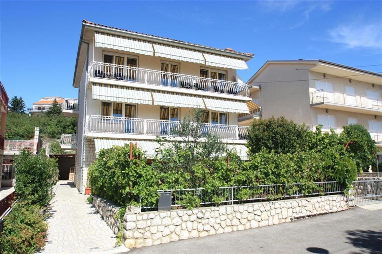 Four-Bedroom Apartment In Crikvenica II Екстериор снимка