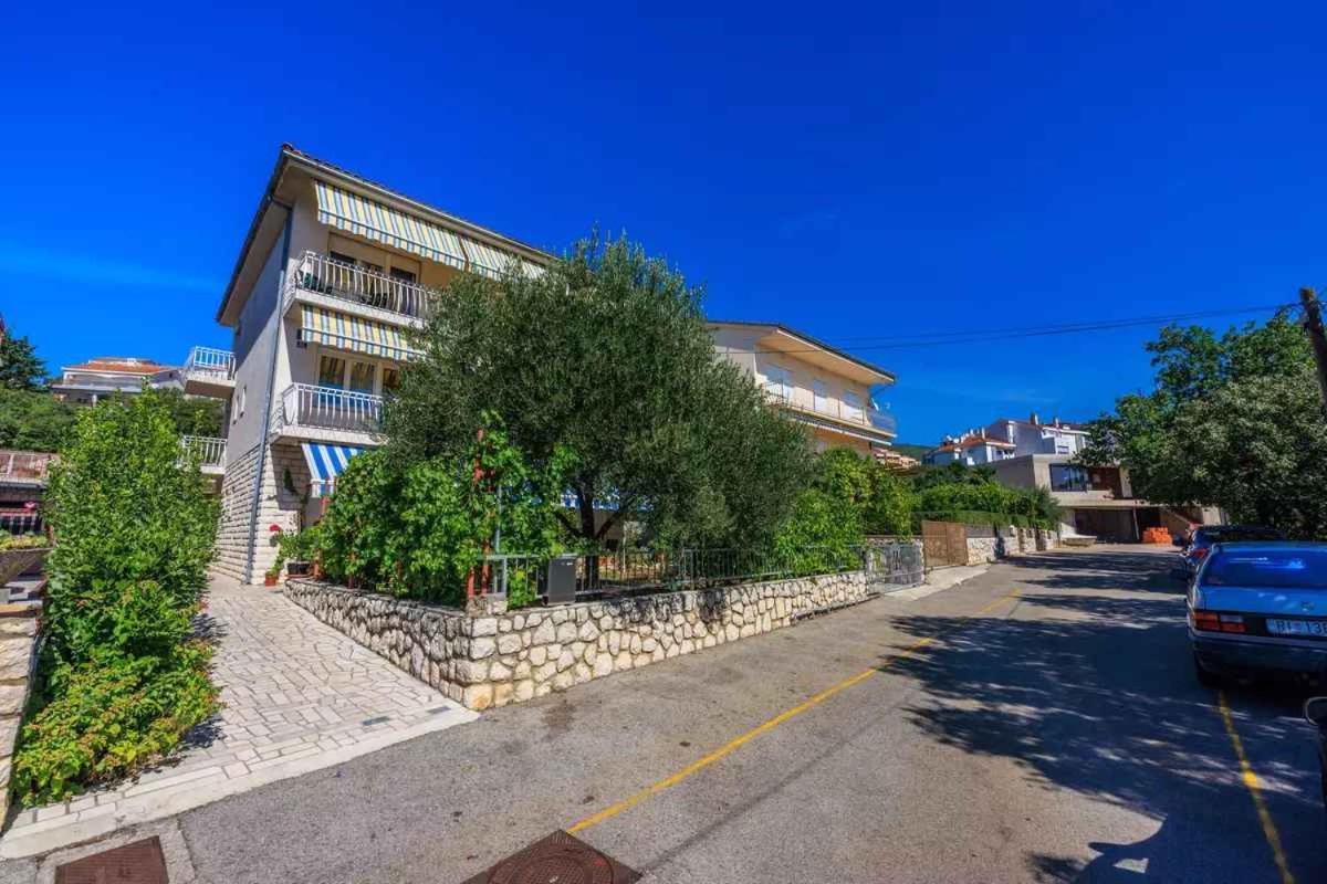 Four-Bedroom Apartment In Crikvenica II Екстериор снимка