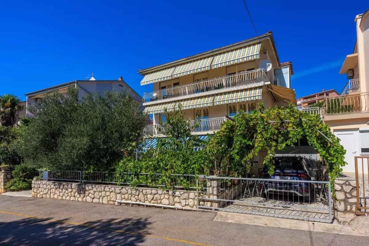 Four-Bedroom Apartment In Crikvenica II Екстериор снимка
